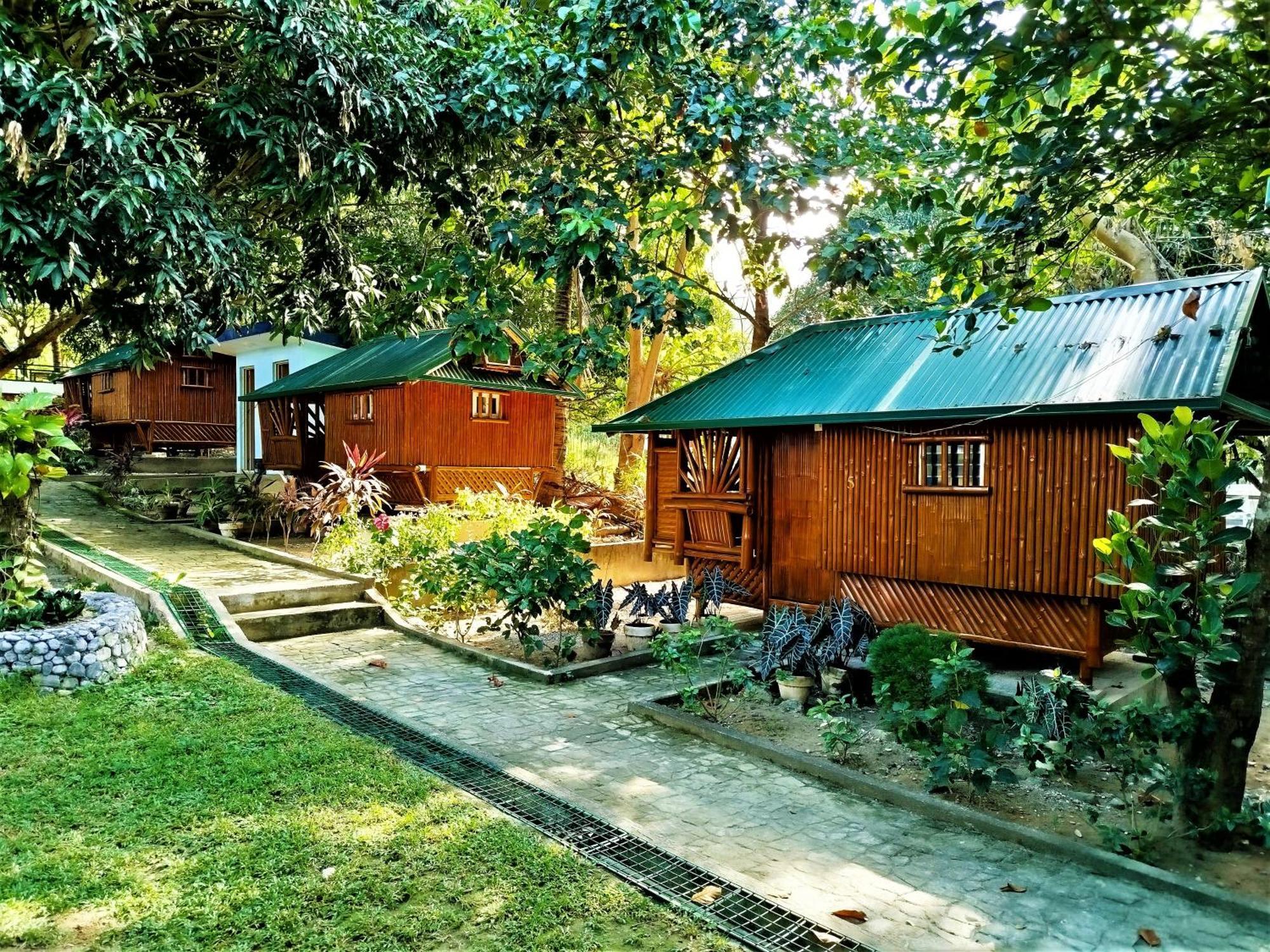 Rea'S Bamboo Resort Gabaldon Luaran gambar