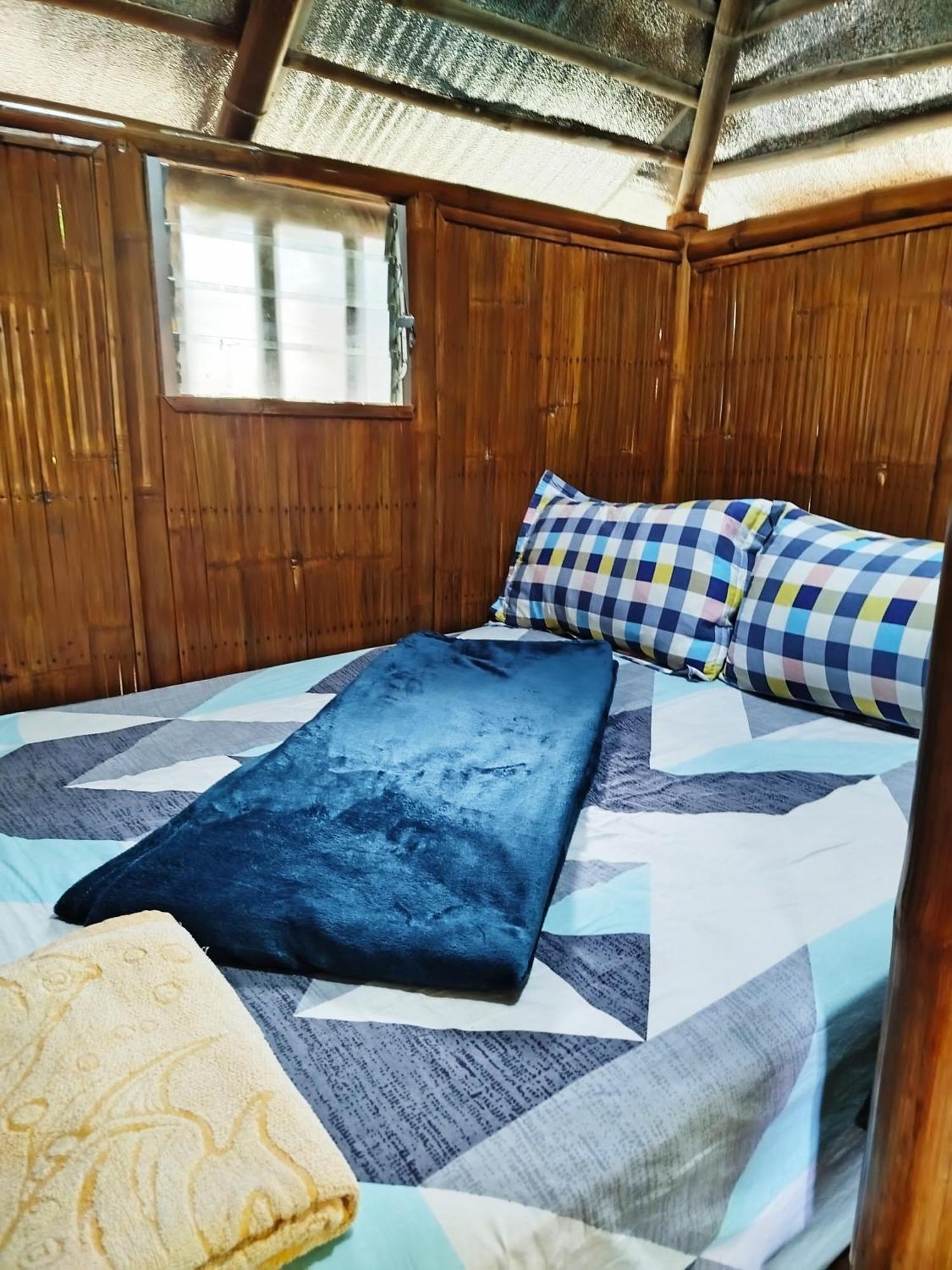 Rea'S Bamboo Resort Gabaldon Bilik gambar