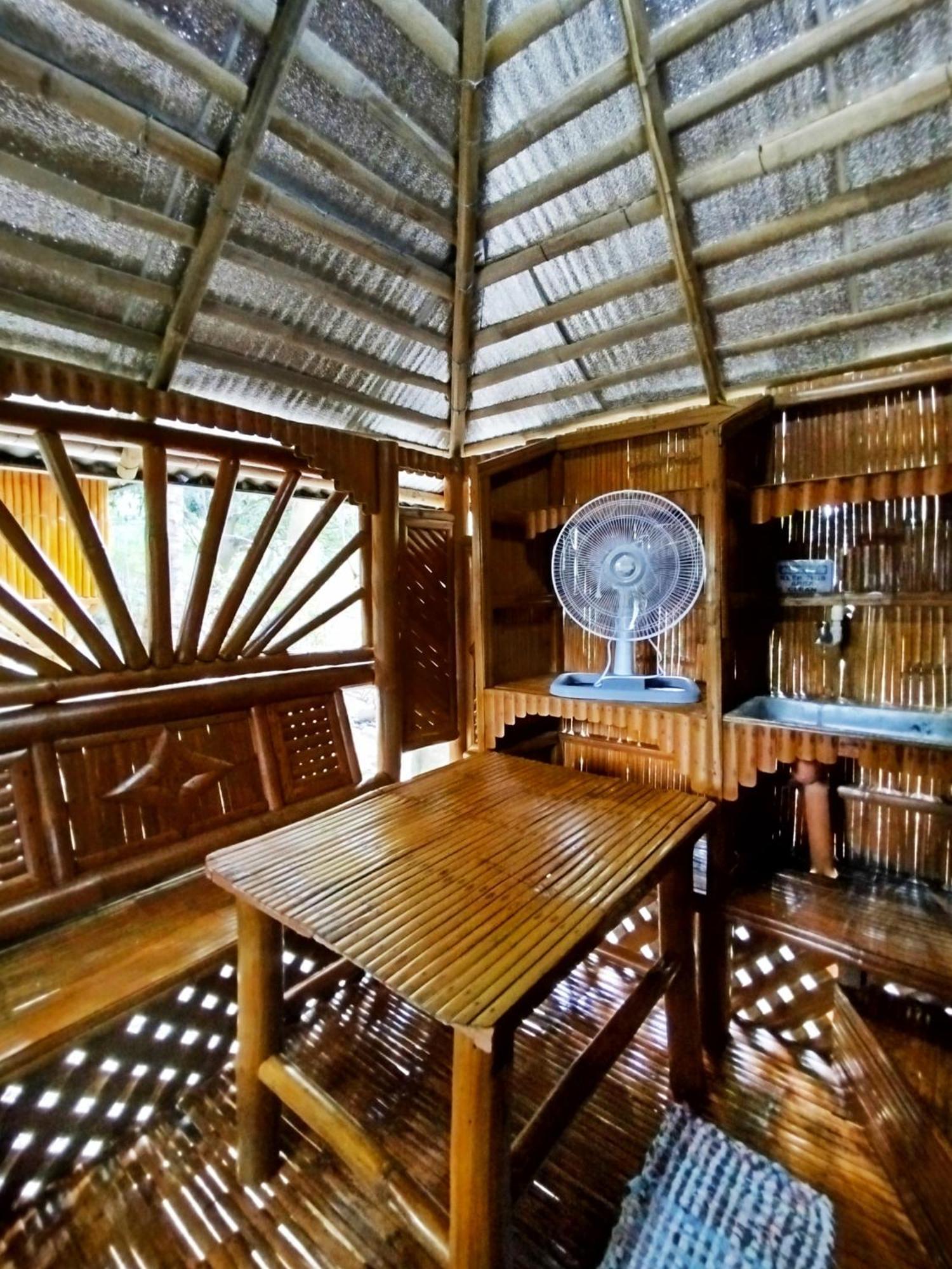 Rea'S Bamboo Resort Gabaldon Bilik gambar