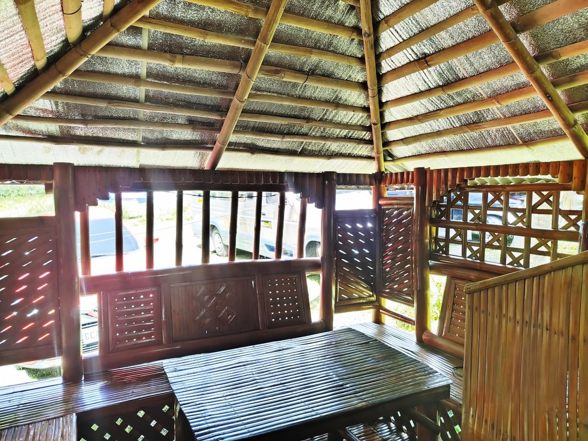 Rea'S Bamboo Resort Gabaldon Bilik gambar