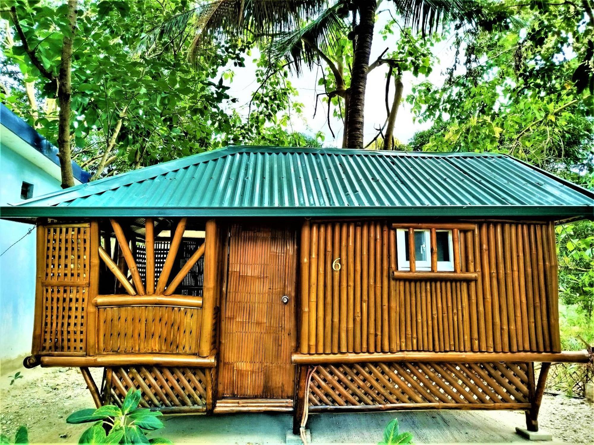 Rea'S Bamboo Resort Gabaldon Bilik gambar