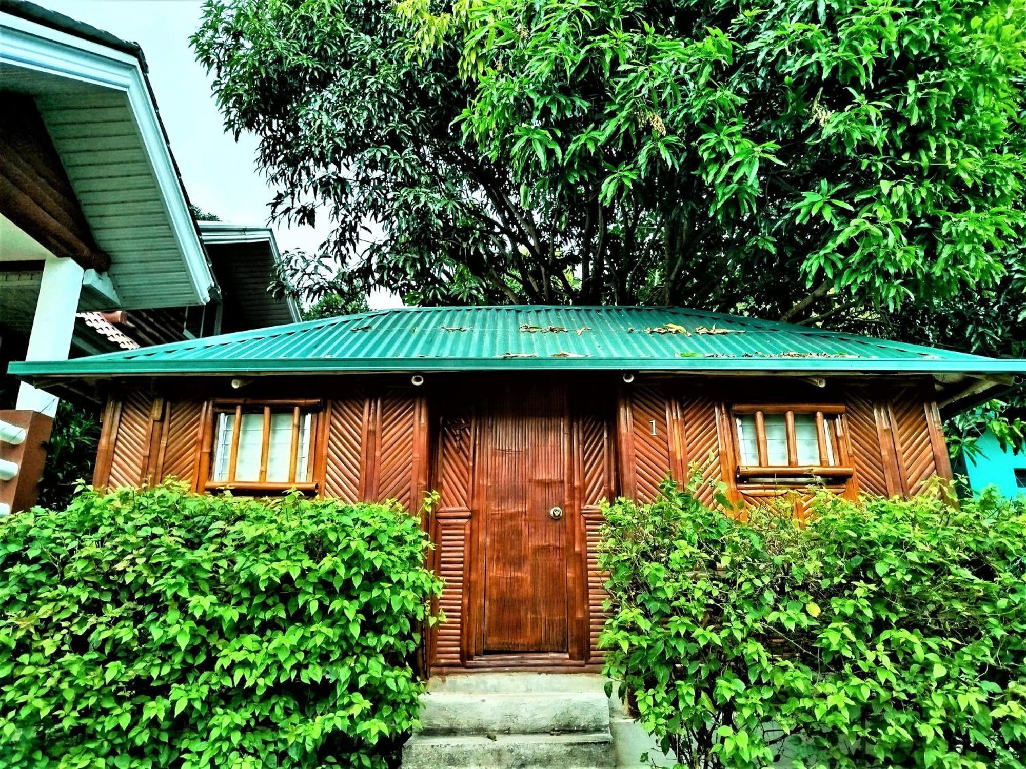 Rea'S Bamboo Resort Gabaldon Bilik gambar