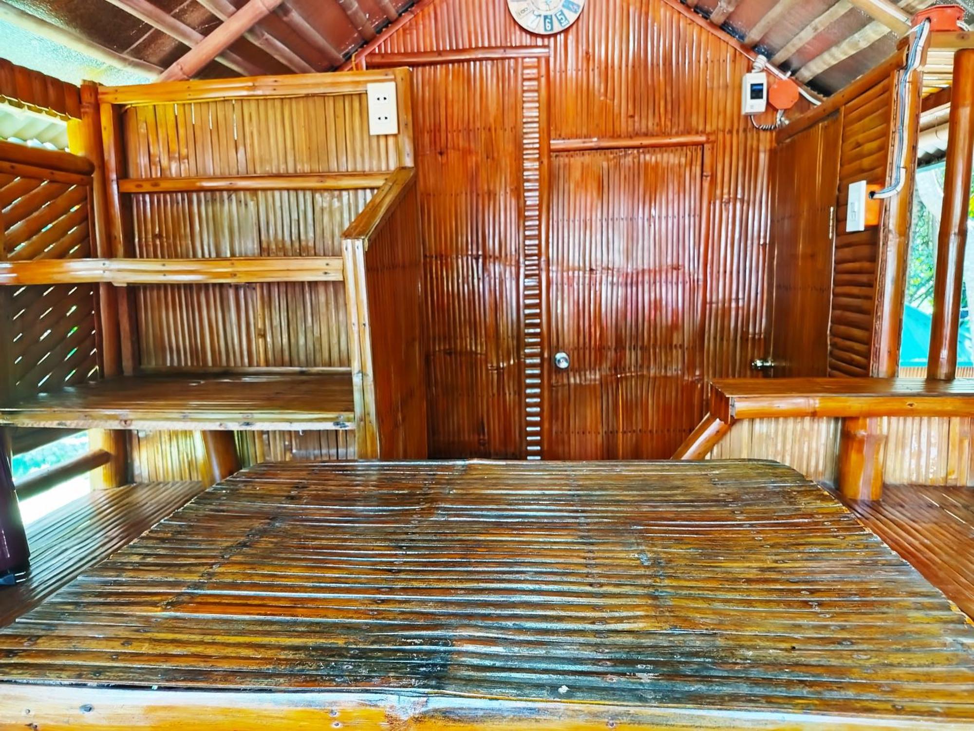 Rea'S Bamboo Resort Gabaldon Bilik gambar