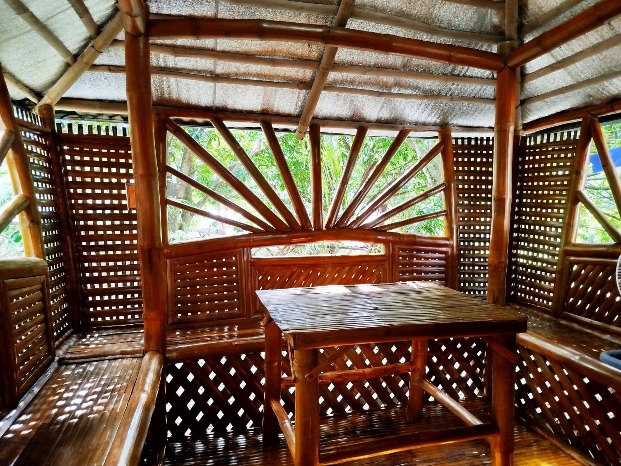 Rea'S Bamboo Resort Gabaldon Bilik gambar