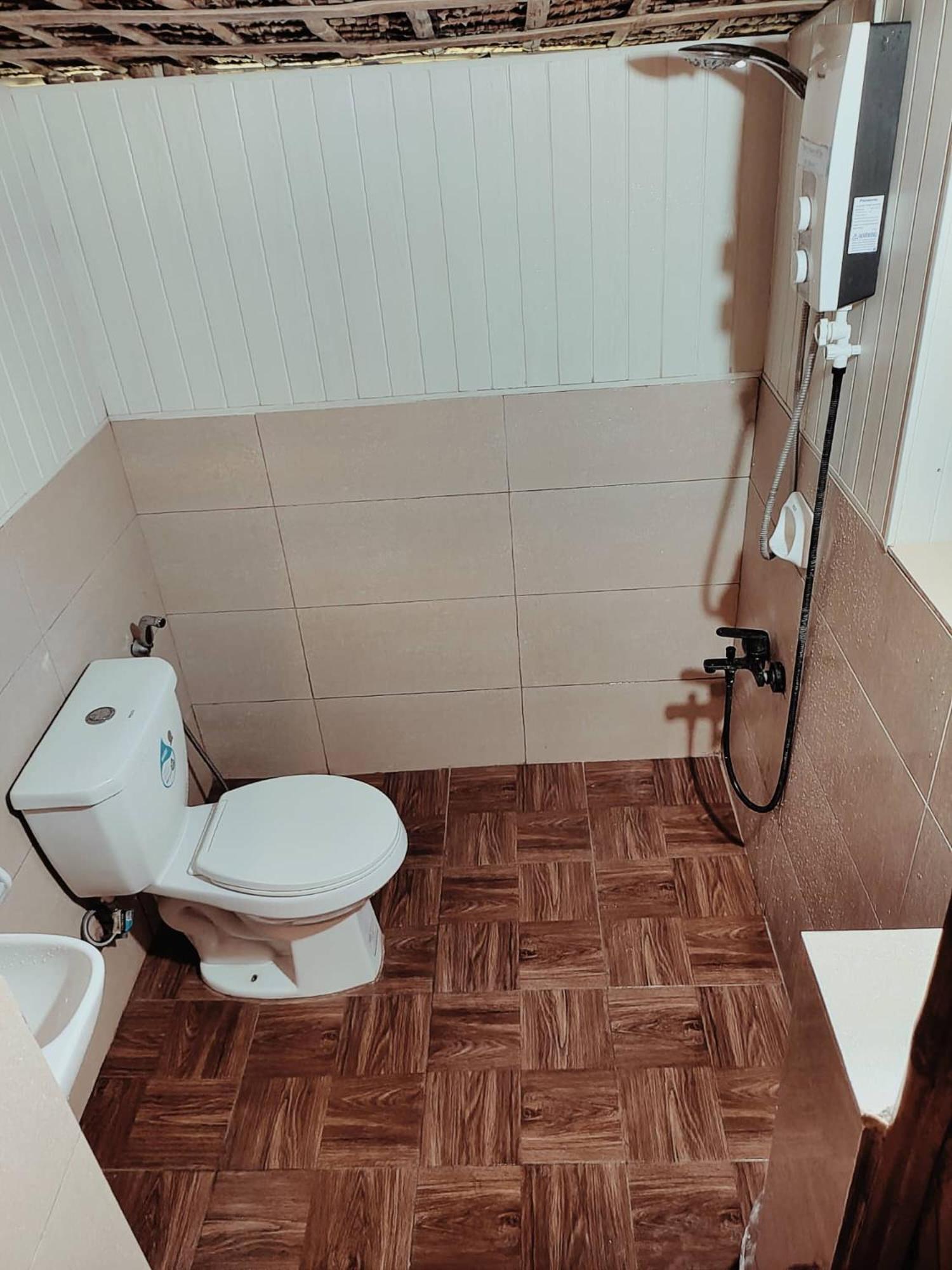 Rea'S Bamboo Resort Gabaldon Bilik gambar